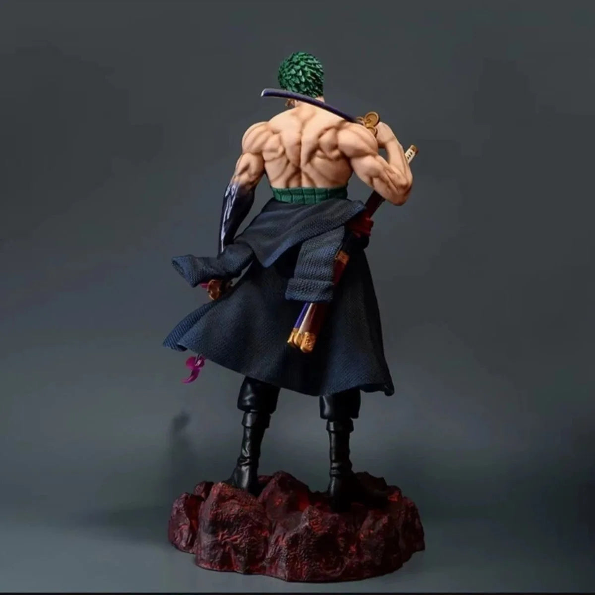 One Piece Anime Large 50cm Five-Headed Eagle Carrying Knife Domineering Zoro Collectible Statue Model Figure Ornament Gifts One Piece Anime Large 50cm Five-Headed Eagle Carrying Knife Domineering Zoro Collectible Statue Model Figure Ornament Gifts